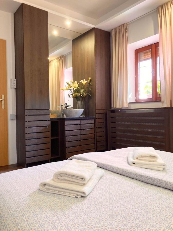 Guesthouse Mikulas Mikulov - Free Parking In The City Center Ngoại thất bức ảnh