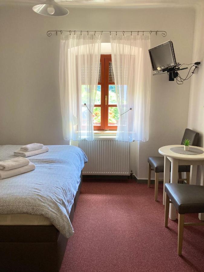 Guesthouse Mikulas Mikulov - Free Parking In The City Center Ngoại thất bức ảnh