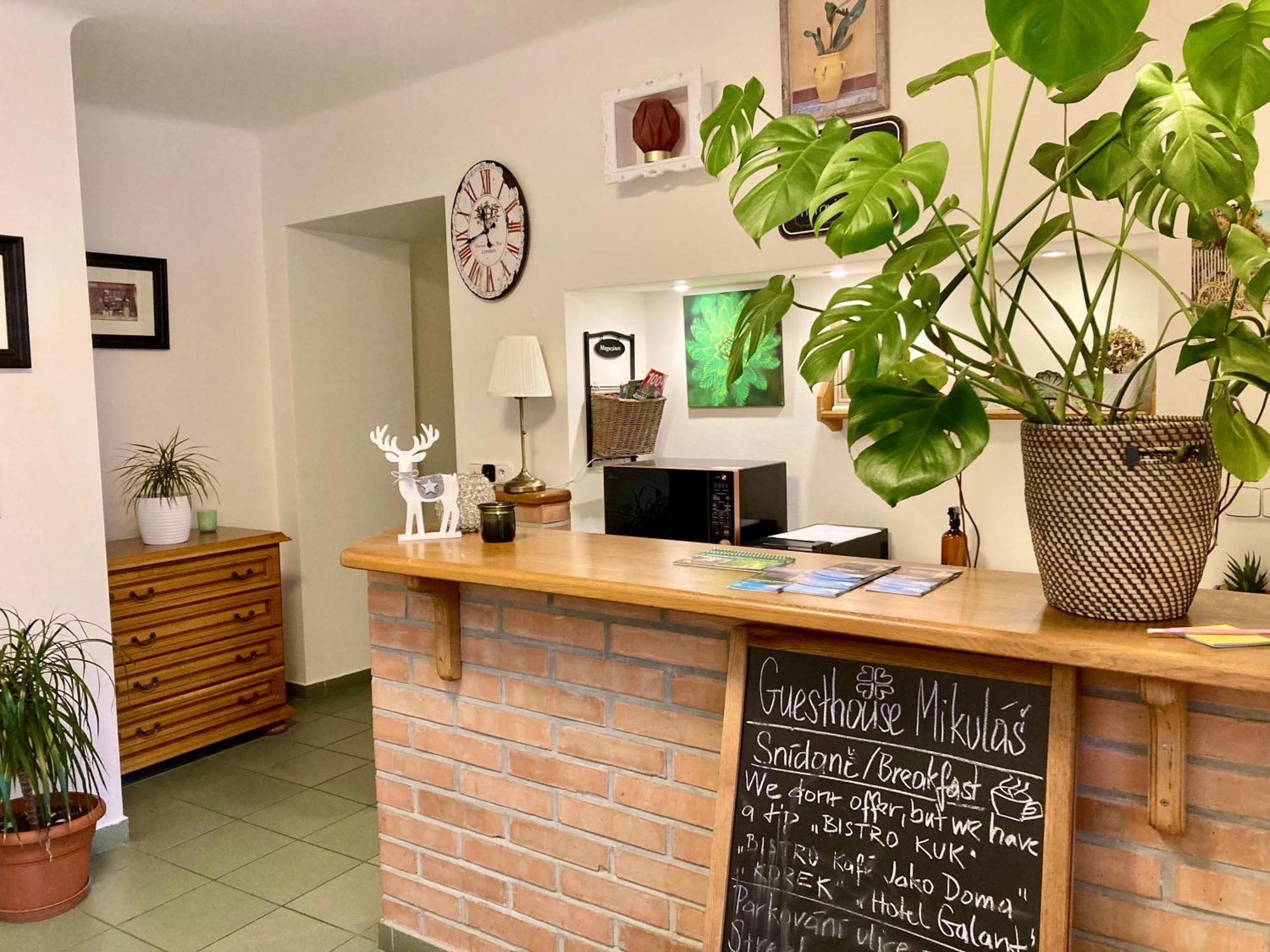 Guesthouse Mikulas Mikulov - Free Parking In The City Center Ngoại thất bức ảnh