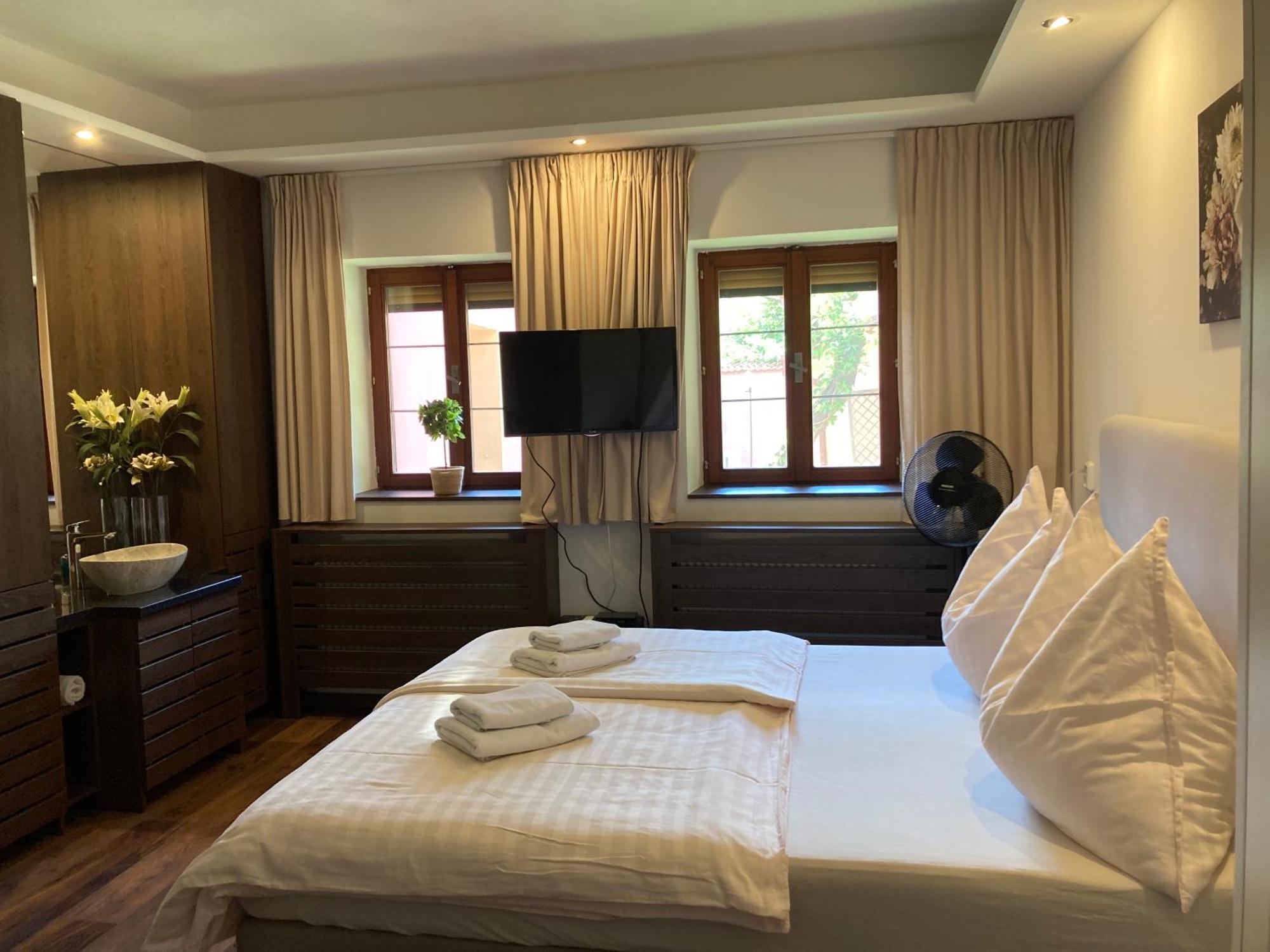 Guesthouse Mikulas Mikulov - Free Parking In The City Center Ngoại thất bức ảnh