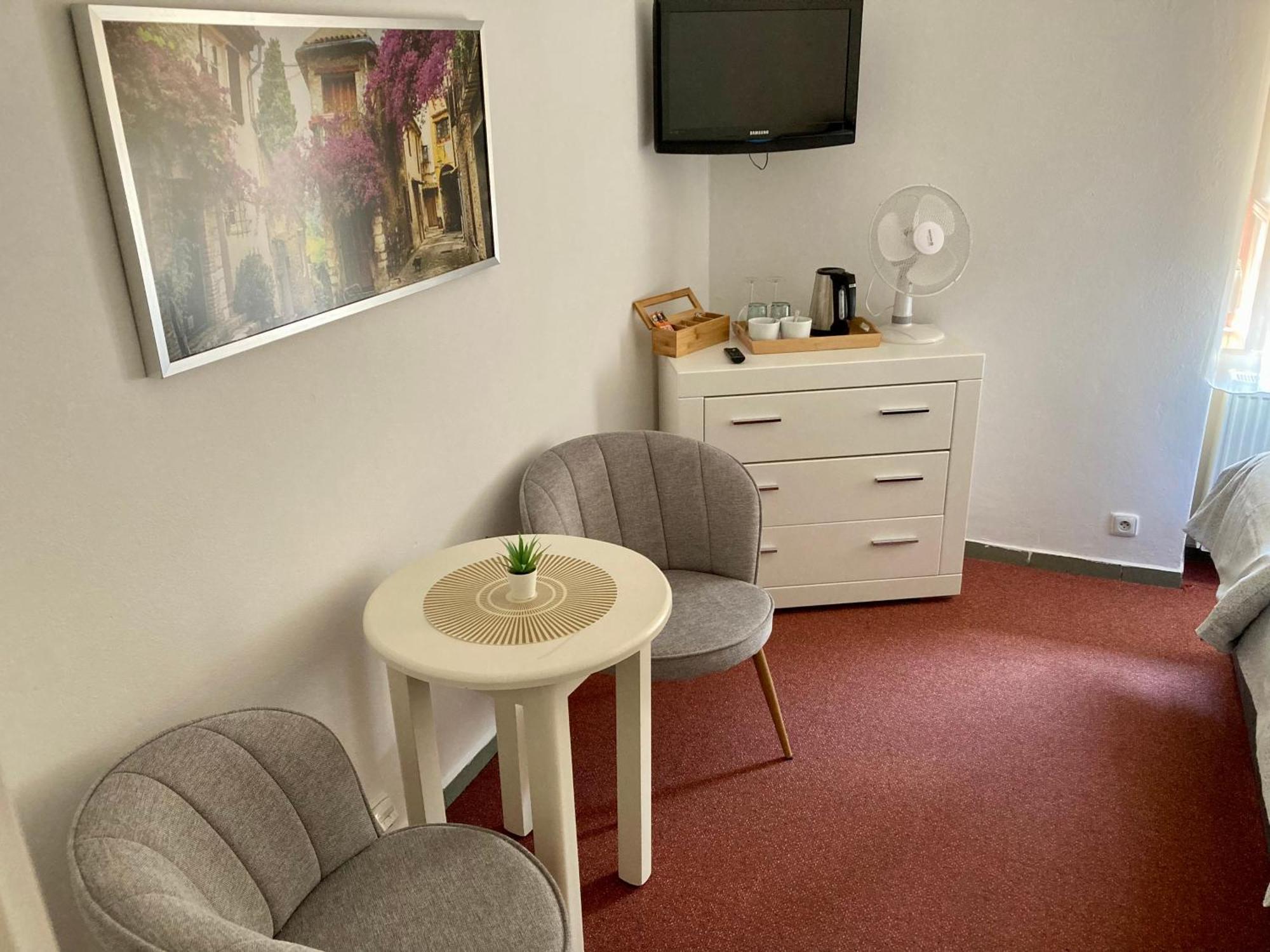 Guesthouse Mikulas Mikulov - Free Parking In The City Center Ngoại thất bức ảnh